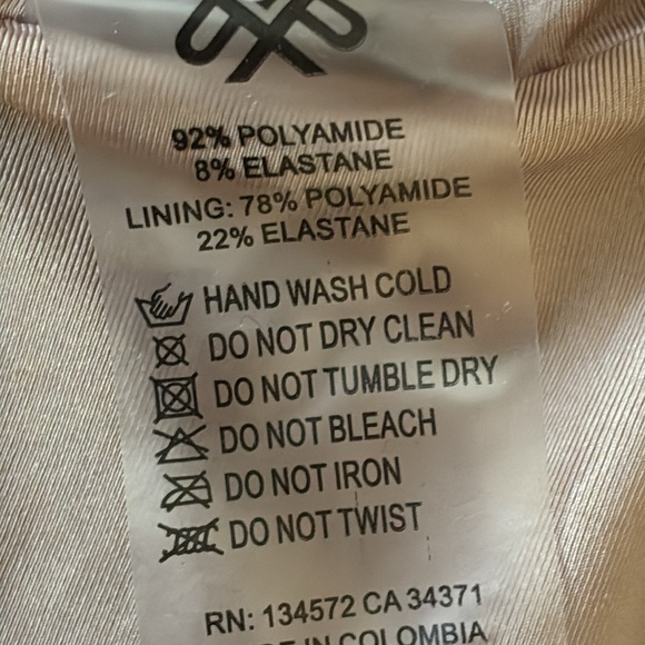 PQ SWIM Revolve Medium Two Way Emerald Green Key Hole Crop Top Swim Tank Beach - Picture 16 of 16